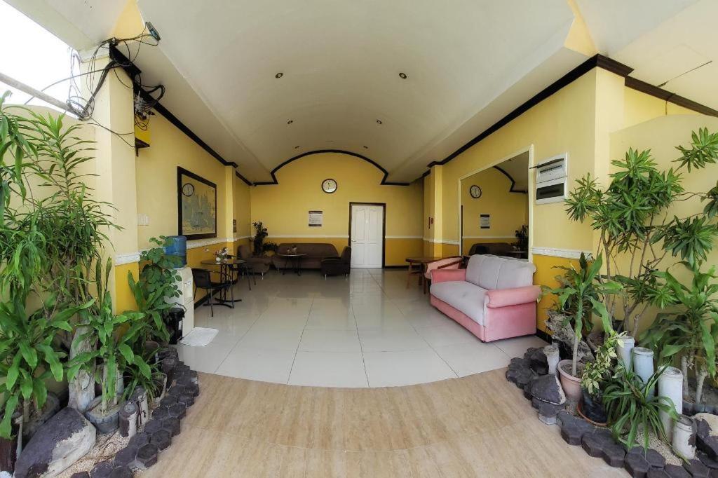 Davao City Sunny Point Hotel מראה חיצוני תמונה